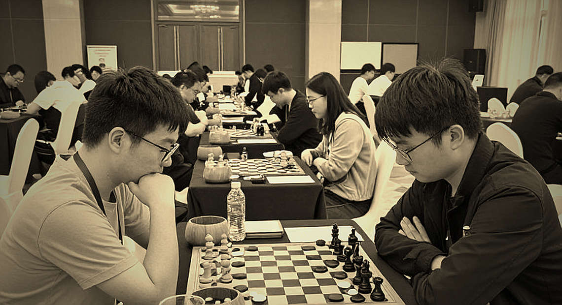 Bản đồ cờ vua 2026: Những thế hệ vàng bị bỏ quên và tiếng vọng từ khán đài trống